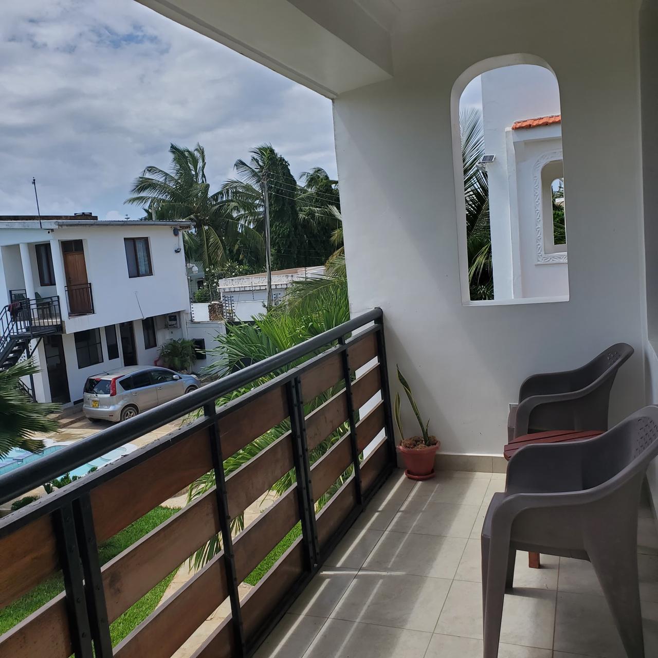 Hotel & Apartment